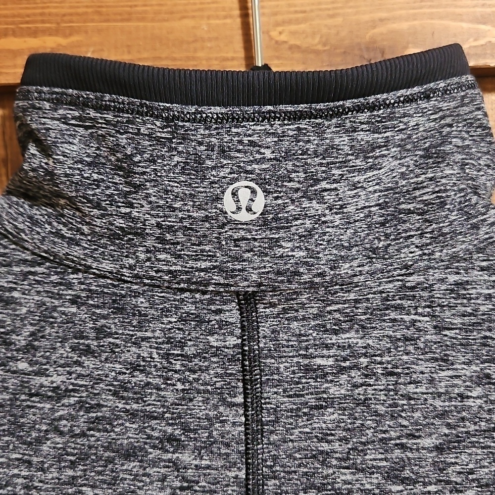 Lululemon Full Tilt Half Zip Pullover Size 8 - Picture 7 of 16